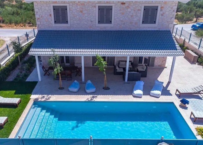 Zante Soleil - Elegant Stone With Large Private Pool Villa