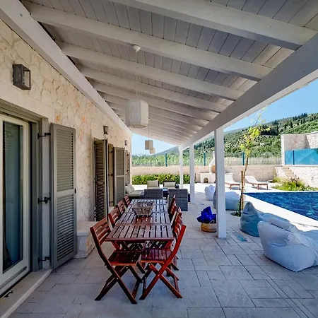 Zante Soleil - Elegant Stone With Large Private Pool فيلة *