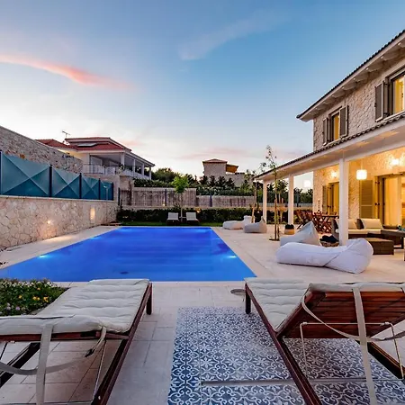 别墅 Zante Soleil - Elegant Stone With Large Private Pool